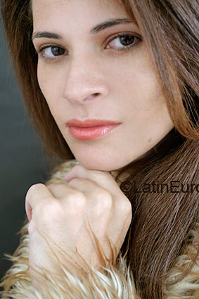 Date this exotic Brazil girl Surya from Belo Horizonte BR1168