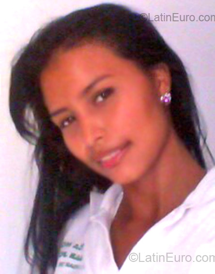 Date this athletic Colombia girl Vicky Yulieth from La Victoria CO902