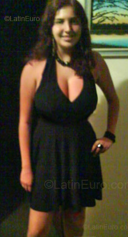 Date this voluptuous Brazil girl Adriane from Ponta Grossa BR1189
