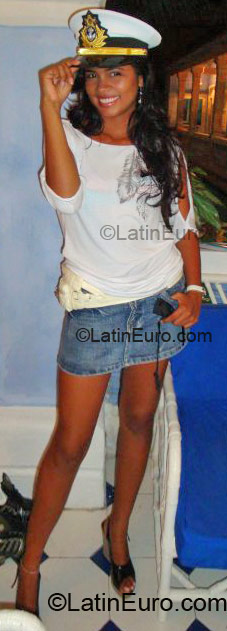 Date this beautiful Colombia girl Tachy Estefany from Cartagena CO926