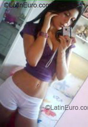 Date this sultry Brazil girl Walerya from Imperatriz BR1205