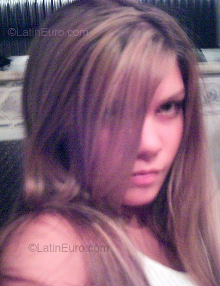 Date this funny Brazil girl Roberta from Rio De Janeiro BR1213