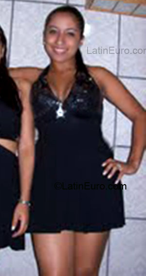 Date this foxy Brazil girl Cristiane from Blumenau BR1239