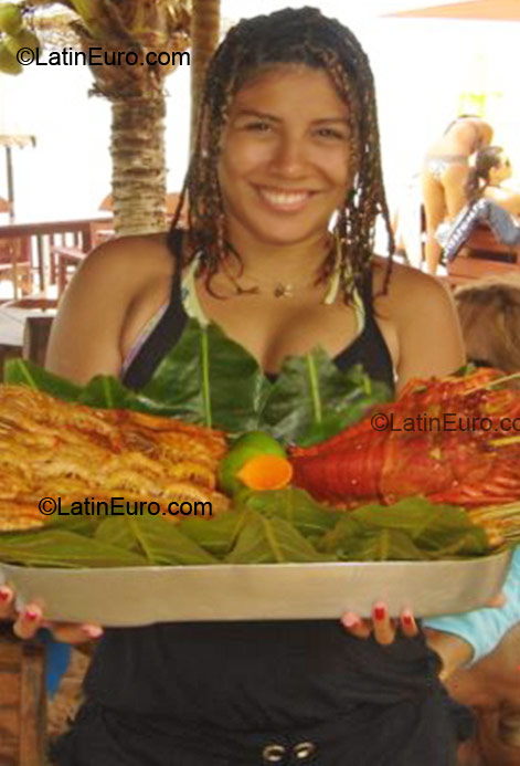 Date this delightful Brazil girl Jordanna from Rio Verde BR1249