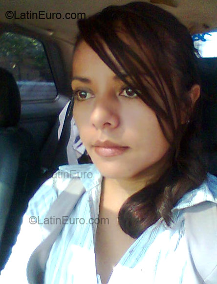Date this attractive Mexico girl Maggy from Tamaulipas MX64