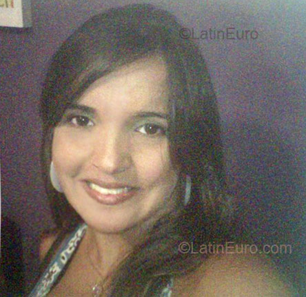 Date this beautiful Brazil girl Fernanda from Rio de Janeiro BR1262