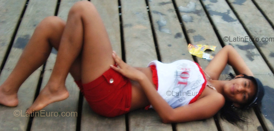 Date this gorgeous Brazil girl Rosilene from Montividiu BR1274
