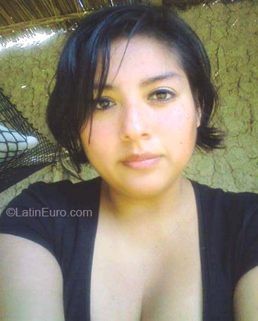 Date this sultry Peru girl Denisse Lucero from Lima PE98