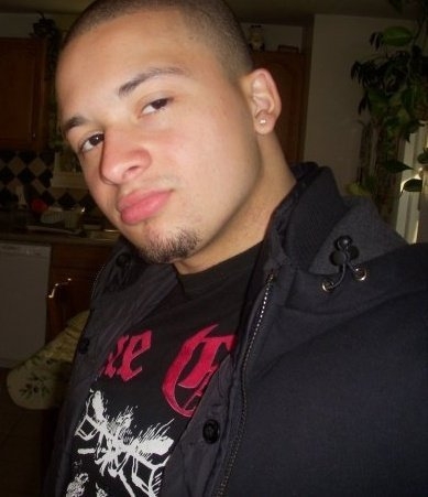 Date this delightful United States man Santiine from Bridgeport US2956