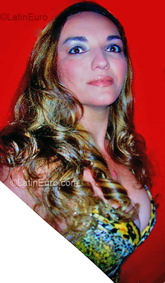 Date this stunning Brazil girl Amanda from Joinville BR1315