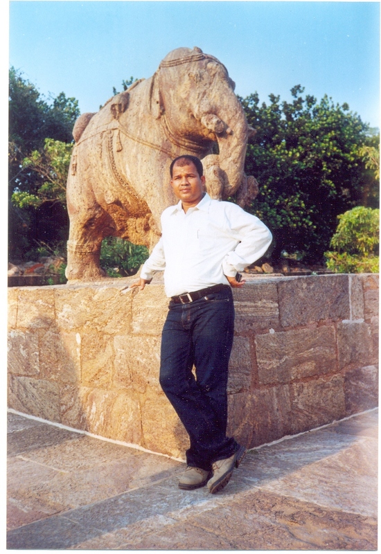 Date this funny India man Rahul from New Delhi IN53