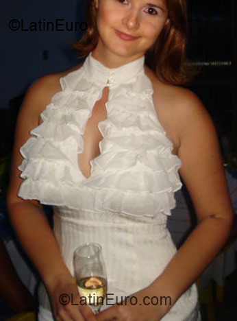 Date this fun Brazil girl Patricia from Tucuma BR1320