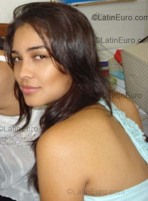Date this athletic Brazil girl Bernadte from Alta Floresta D Oeste BR1321