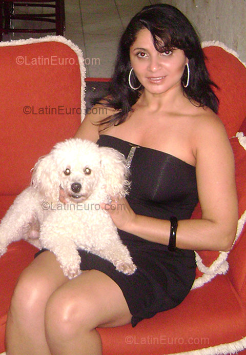 Date this gorgeous Brazil girl Cicera from Lajedo BR1324