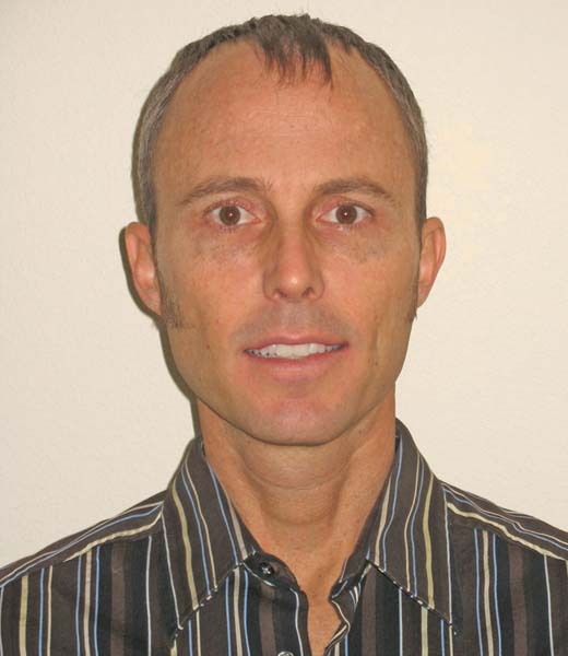 Date this tall United States man Wayne from San Francisco BR1334