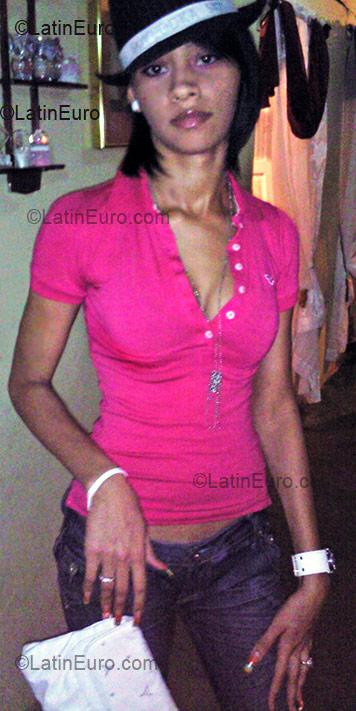 Date this georgeous Dominican Republic girl Elizabeth from Santiago DO1119