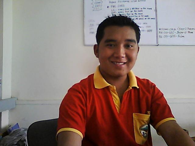 Date this foxy Philippines man Gaya from Lake Sebu PH141