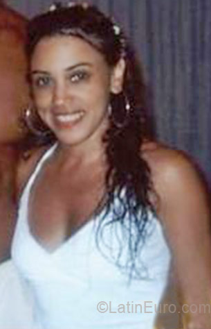 Date this voluptuous Brazil girl Lilian from Belo Horizonte BR1377