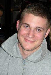 Date this young England man Tommyb from Bradford EN9