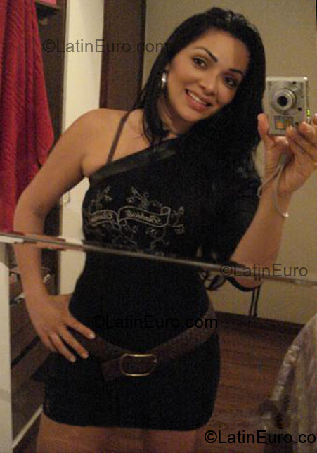 Date this charming Brazil girl Marluce from Brasilia BR1436
