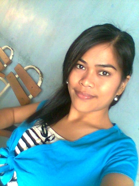 Date this tall Philippines girl Dara from Cdo PH196