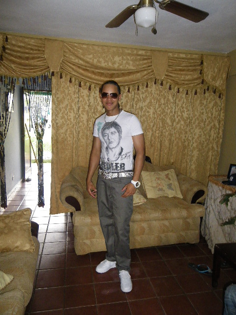 Date this good-looking Dominican Republic man Yansell from Santiago DO1237
