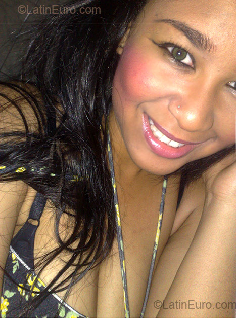 Date this stunning Brazil girl Taiara from Sao Paulo BR1496