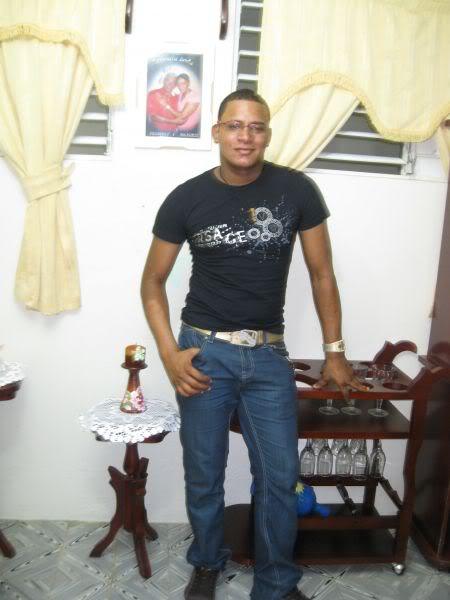 Date this georgeous Dominican Republic man Amauris alexander from Santiago DO1387