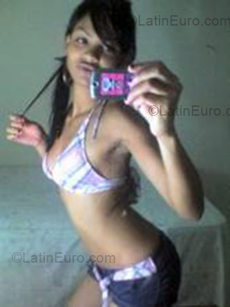 Date this young Dominican Republic girl Smery from Santiago DO1406