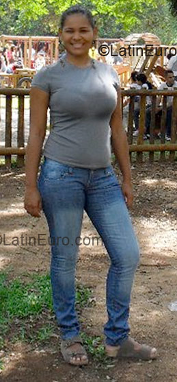 Date this foxy Brazil girl Mayara from Paraiso Do Tocantins BR1540