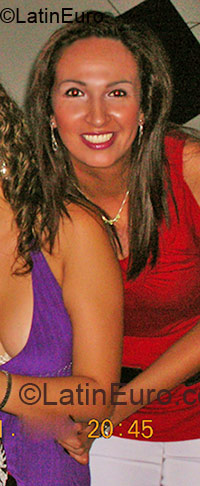 Date this attractive Colombia girl Genny from Bucaramanga CO1309
