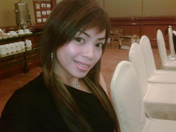 Date this hard body Philippines girl Alaiza Mae from Talisay City PH230