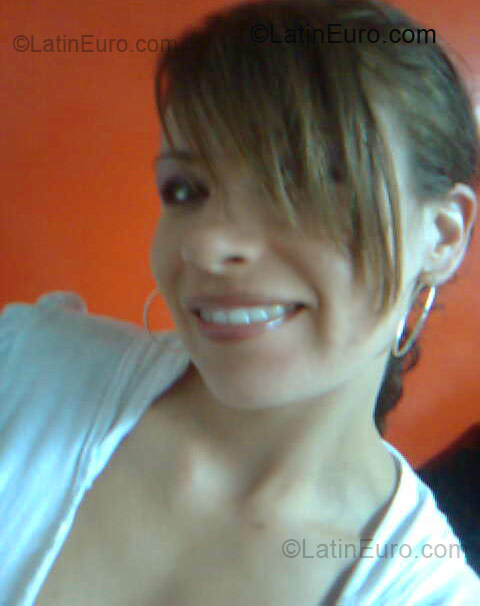 Date this stunning Colombia girl Mariana from Bogota CO1331