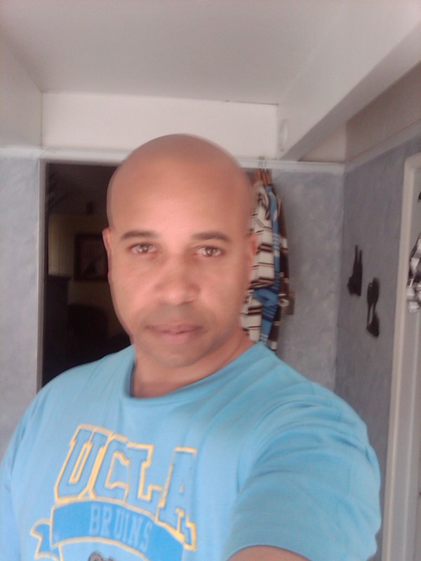 Date this happy United States man Rodney from San Mateo US3758