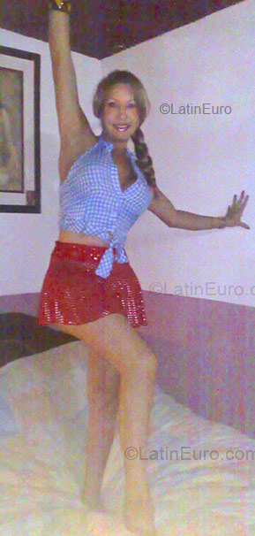 Date this funny Colombia girl Leidi Johana from Bogota CO1444