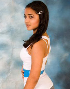 Date this nice looking Dominican Republic girl Stefani from Santiago DO1627