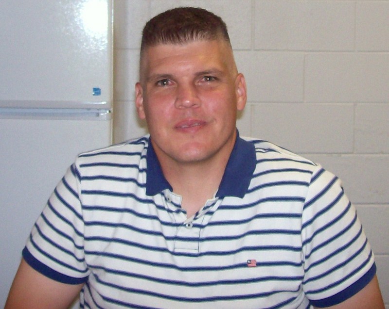 Date this nice looking Germany man Chad from Stuttgart ES58