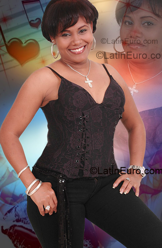 Date this fun Dominican Republic girl Maria from San Pedro De Macoris DO1713