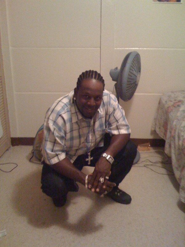 Date this delightful Virgin Islands (U.S.) man Scamp from St.croix VI2