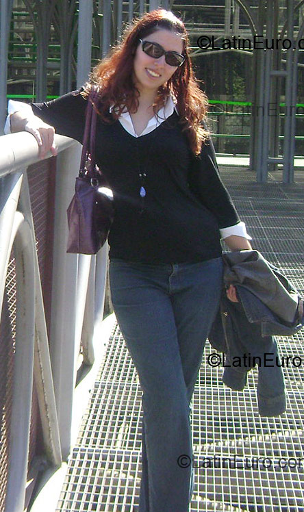 Date this gorgeous Brazil girl Bruna from Curitiba BR1741