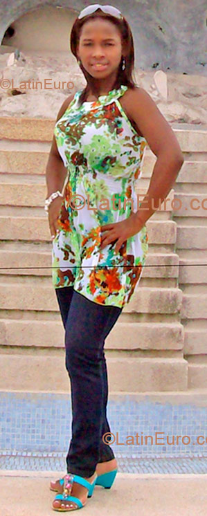 Date this delightful Colombia girl Sandra Milena from Cali CO1577