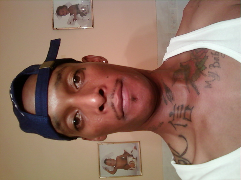 Date this athletic United States man BIG from Philadelphia US4093