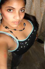 Date this foxy Dominican Republic girl Doly from La Vega DO1860