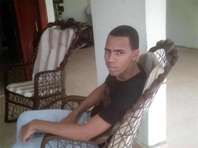 Date this gorgeous Dominican Republic man Eri_pao123hotma from Santo Domingo DO1907