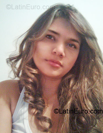 Date this fun Colombia girl Jhoana from Medellin CO1707