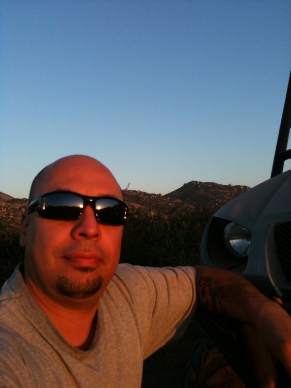 Date this happy United States man Jorge from san diego US4317