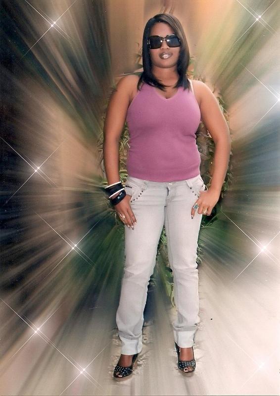 Date this charming Dominican Republic girl Tamira from Santo Domingo DO2090