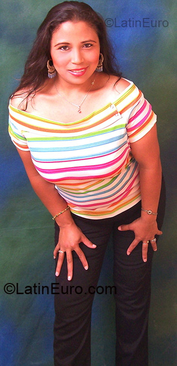 Date this pretty Colombia girl Alba Judith from Bogota CO1783