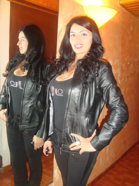 Date this charming Colombia girl Isabella from Bogota CO1807