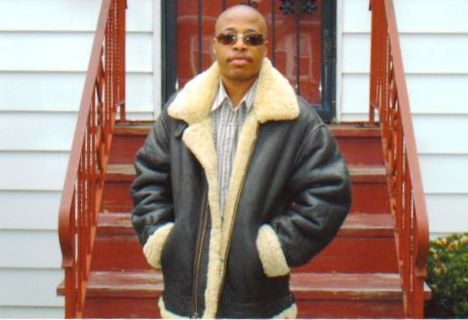 Date this georgeous United States man Scotty from Chicago US4581